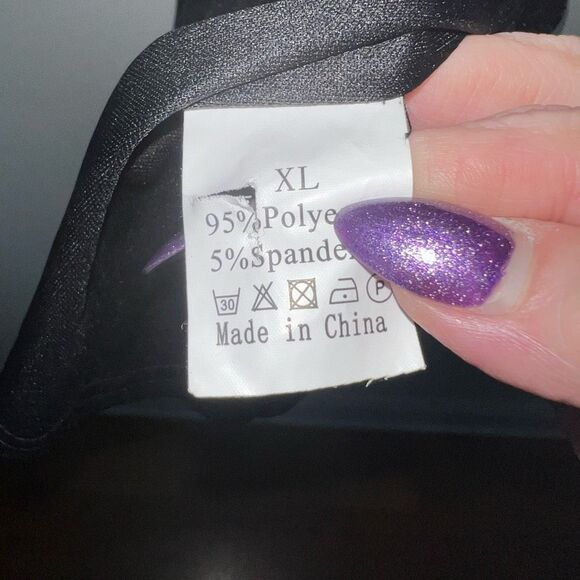 Sparkle‎ Black Lined Racerback Back Adjustable Strap Tank - Picture 7 of 7